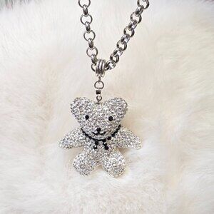 🎁🎅HOLIDAY TREASURES! Swarovski Pave Teddy Necklace